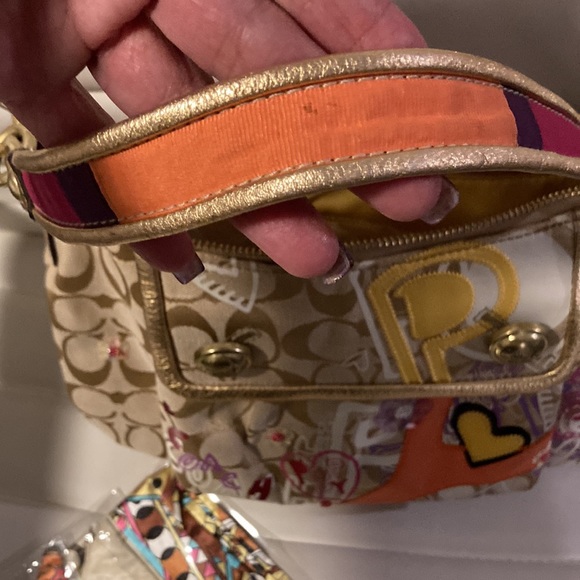 Coach bundle - Picture 3 of 11